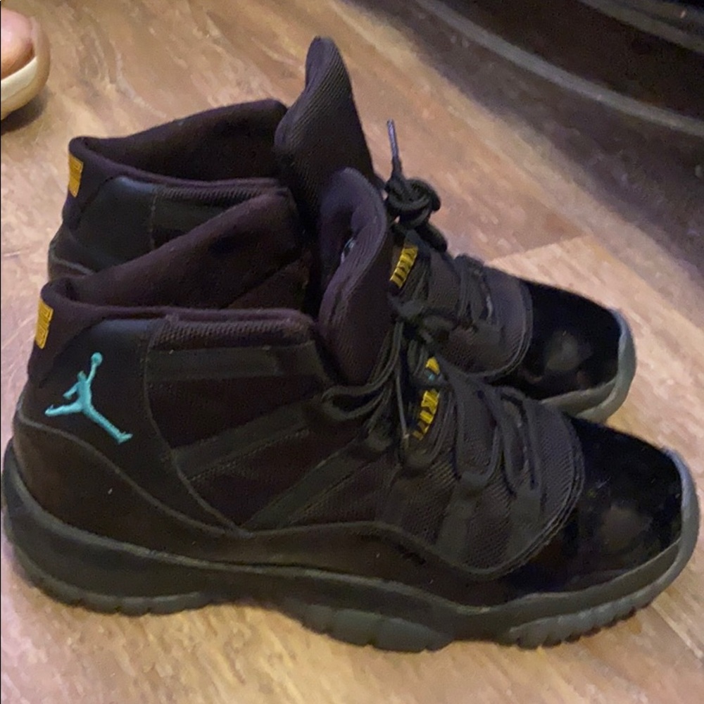 Jordan 11 Gamma Blue